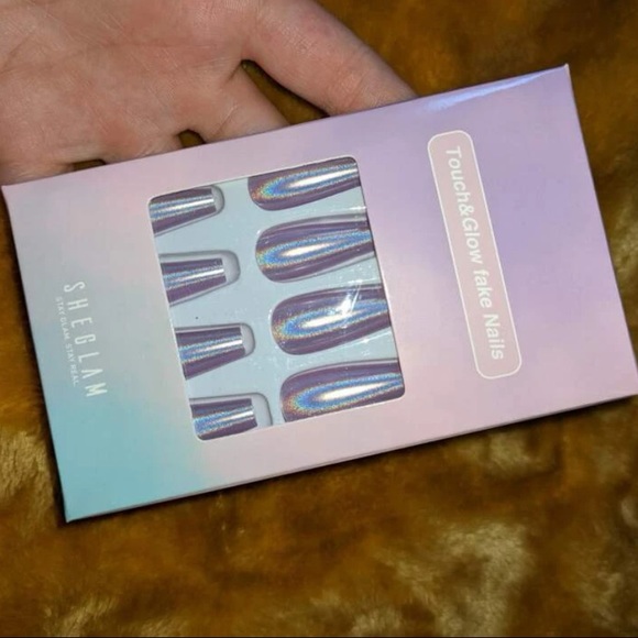 Touch and glow fake extra long nails in color purple glow brand new in box - Picture 14 of 16